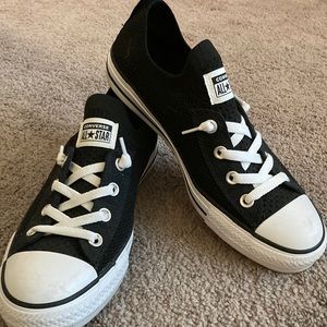 Like new Black Converse canvas shoreline knit slip on shoes